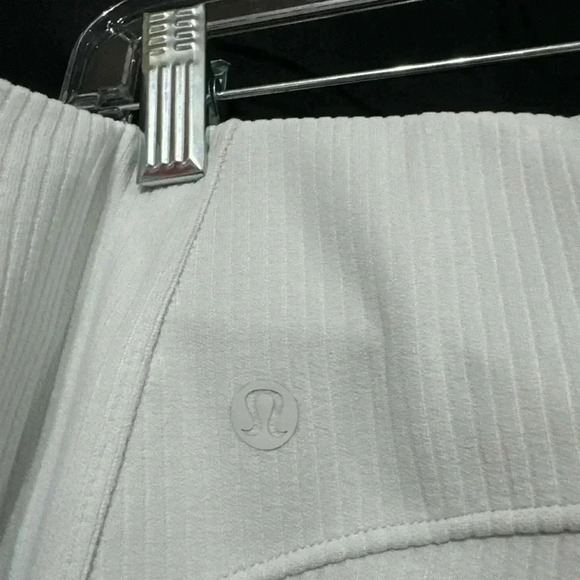 NWTs Lululemon Ribbed Softstreme Pants - Picture 4 of 6